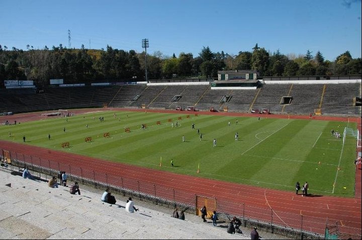 Estádio 1.º de Maio completa 75 anos em 2025. Reabilitação é prioridade municipal